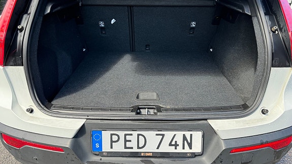 Volvo XC40 14 of 14
