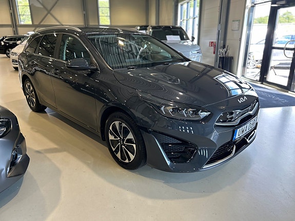 Kia Ceed 2 of 14