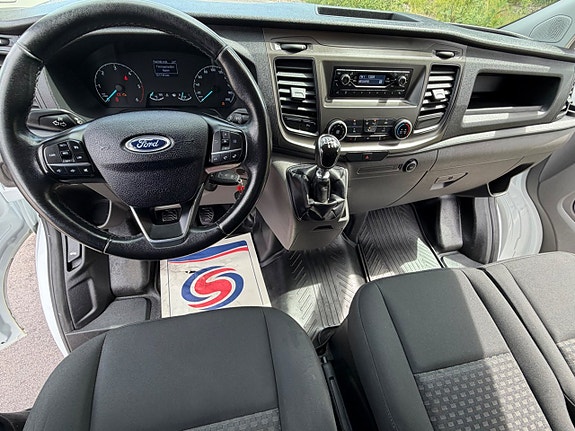 Ford Transit Custom 7 of 13