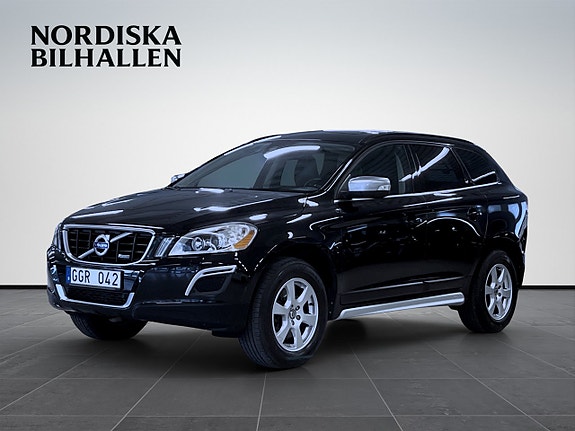 Volvo XC60 3 of 17