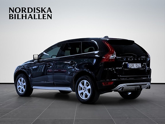 Volvo XC60 5 of 17
