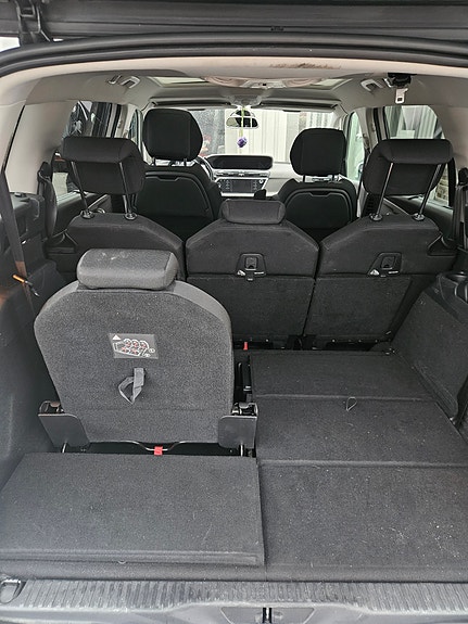 Citroen Grand C4 Picasso 3 of 5