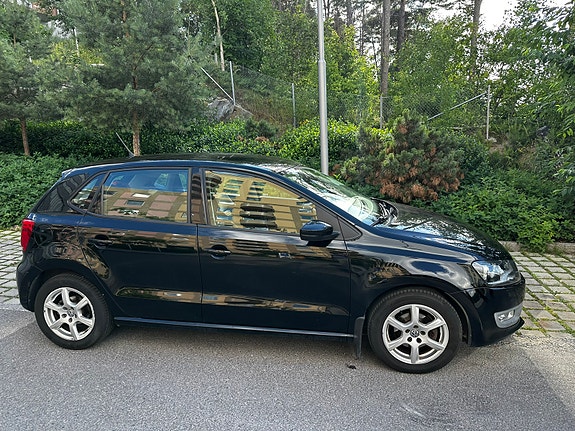 Volkswagen Polo 2 of 6