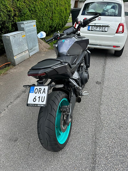 Yamaha MT-09 3 of 4