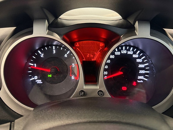 Nissan Juke 12 of 21