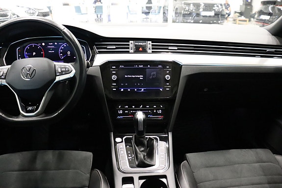 Volkswagen Passat 26 of 30