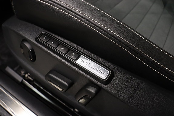 Volkswagen Passat 20 of 30