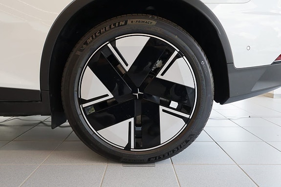 Polestar 2 5 of 8