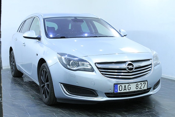 Opel Insignia 2 of 5