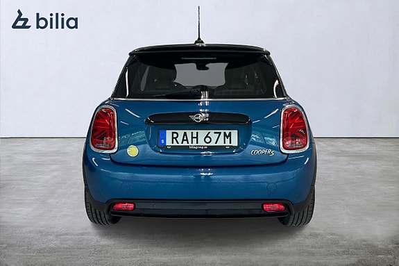 MINI Cooper SE 4 of 5