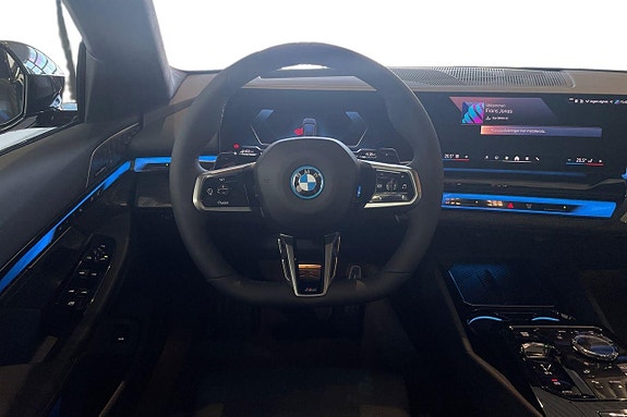 BMW 550e 8 of 14