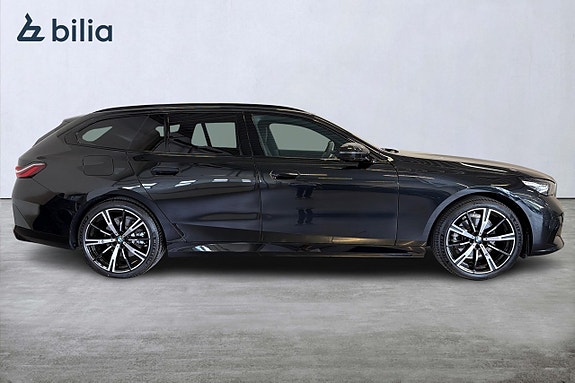 BMW 520d 4 of 5