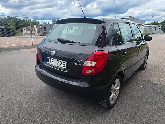 Skoda Fabia 3 of 5