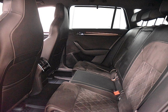 Skoda Superb 14 of 27
