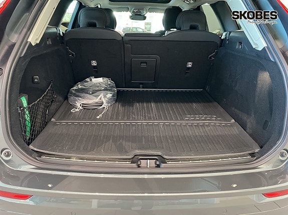 Volvo XC60 17 of 27