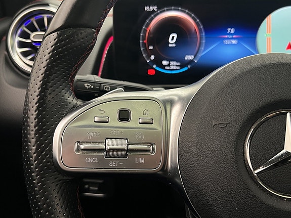 Mercedes-Benz EQB300 16 of 30