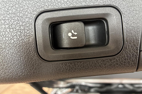 Mercedes-Benz B200 11 of 17