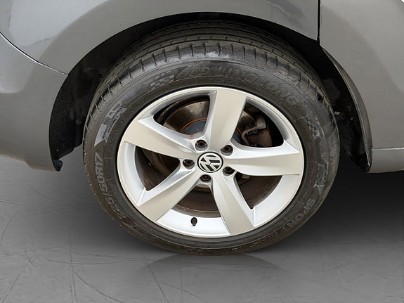 Volkswagen Sharan 30 of 30