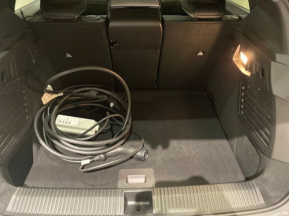 Renault Scenic E-Tech 14 of 23