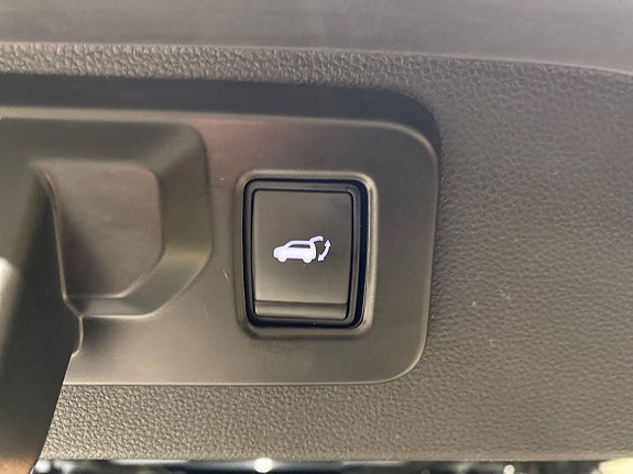 Renault Scenic E-Tech 12 of 23