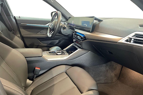 BMW i4 6 of 18