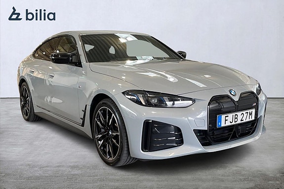 BMW i4 18 of 18
