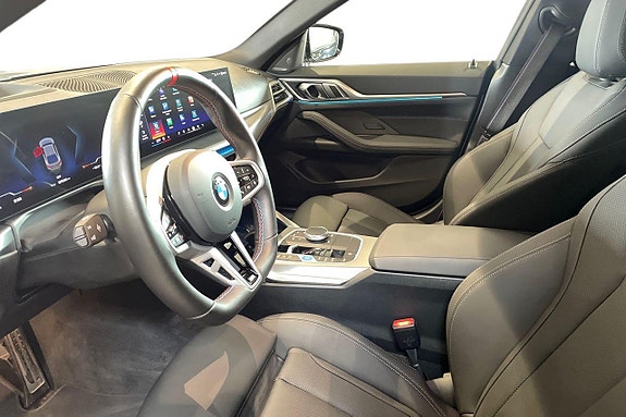 BMW i4 12 of 18