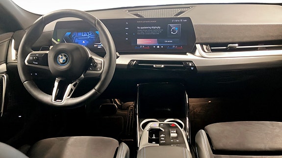 BMW iX2 4 of 9