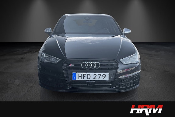 Audi S3 4 of 5