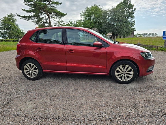 Volkswagen Polo 3 of 5