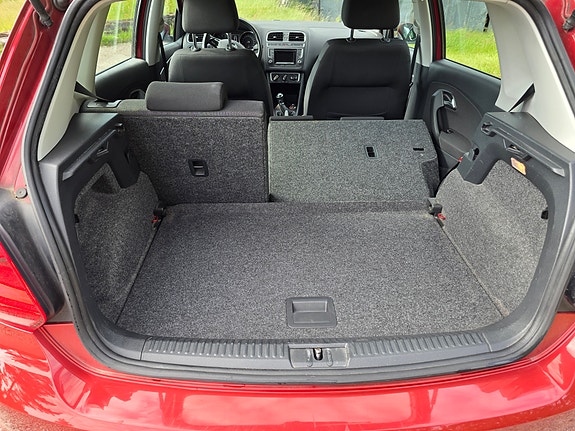Volkswagen Polo 13 of 16