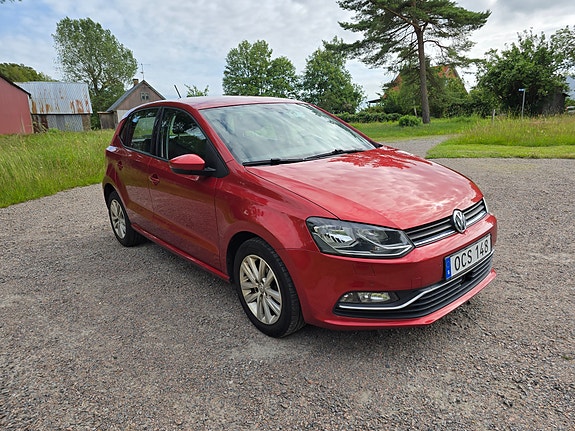 Volkswagen Polo 2 of 5