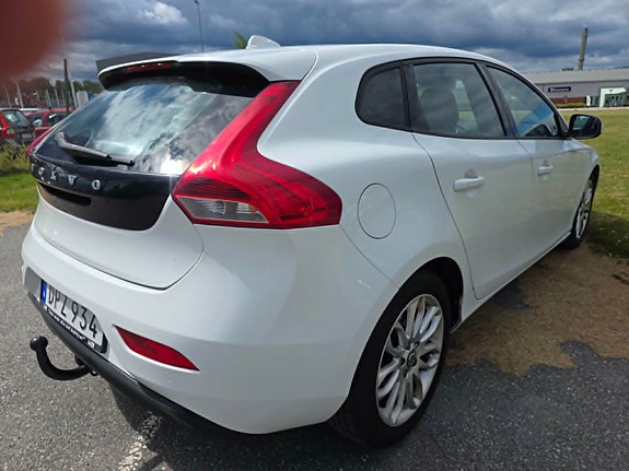 Volvo V40 18 of 22