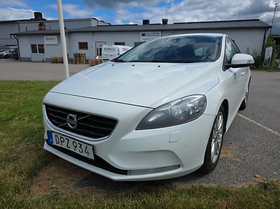 Volvo V40 5 of 5
