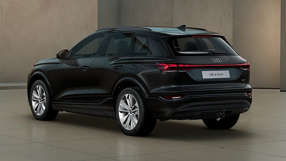 Audi Q6 e-tron 6 of 10