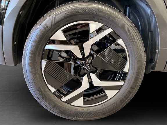 Peugeot 2008 14 of 15