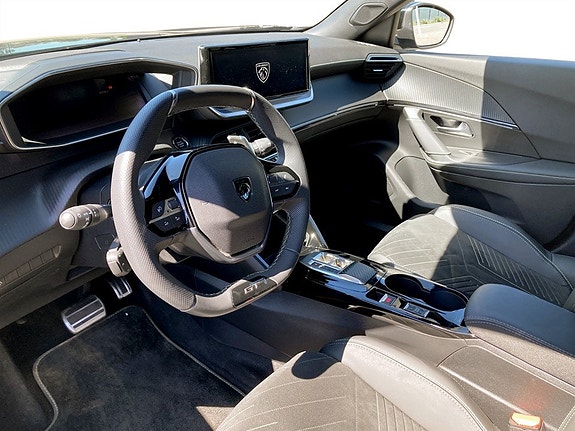 Peugeot 2008 5 of 15