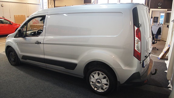 Ford Transit Connect 3 of 5