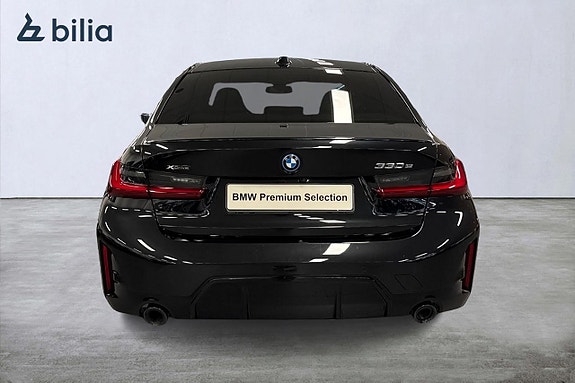 BMW 330e 4 of 19