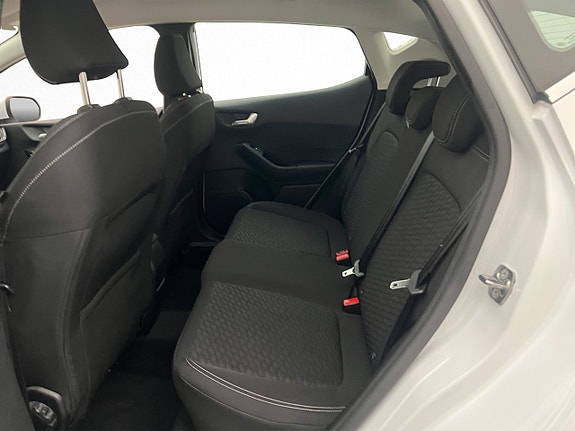 Ford Fiesta 16 of 27