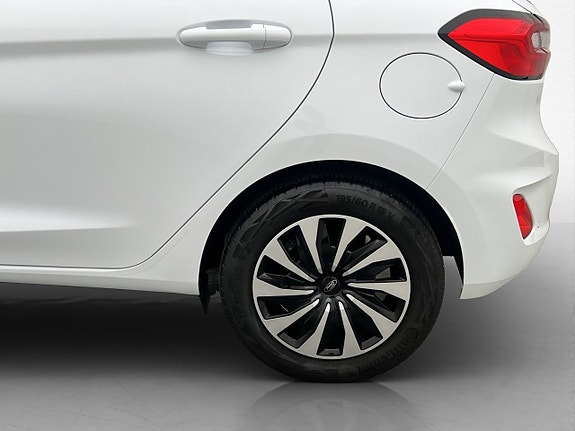 Ford Fiesta 25 of 27