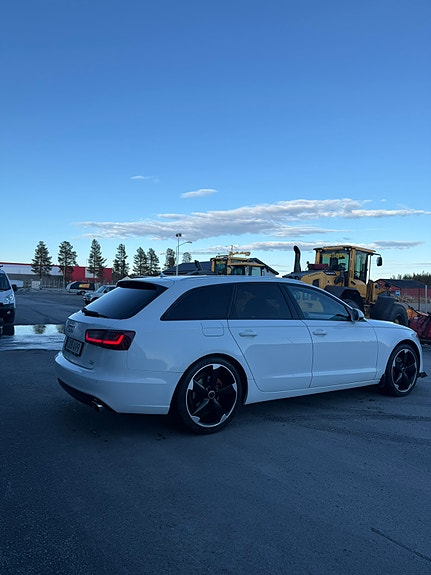 Audi A6 2 of 4