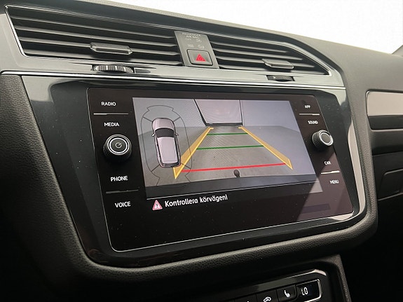 Volkswagen Tiguan Allspace 24 of 30