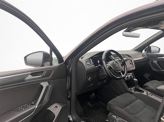 Volkswagen Tiguan Allspace 11 of 30