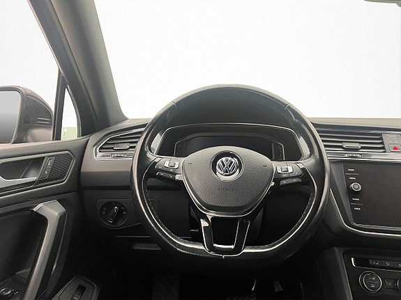 Volkswagen Tiguan Allspace 13 of 30