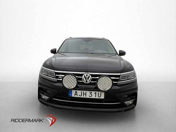 Volkswagen Tiguan Allspace 2 of 5