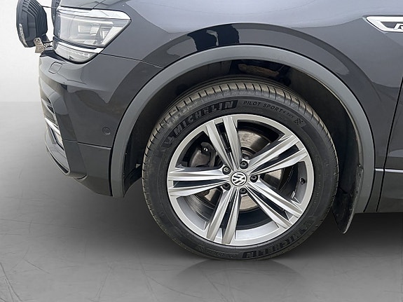 Volkswagen Tiguan Allspace 29 of 30