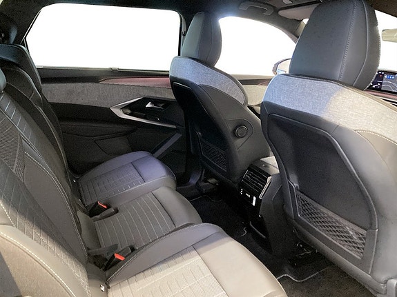 Peugeot 5008 13 of 16