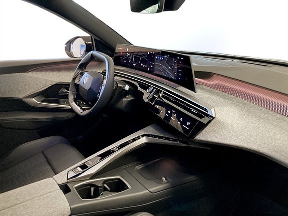 Peugeot 5008 12 of 16