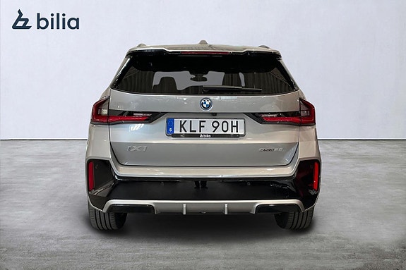 BMW X1 4 of 5